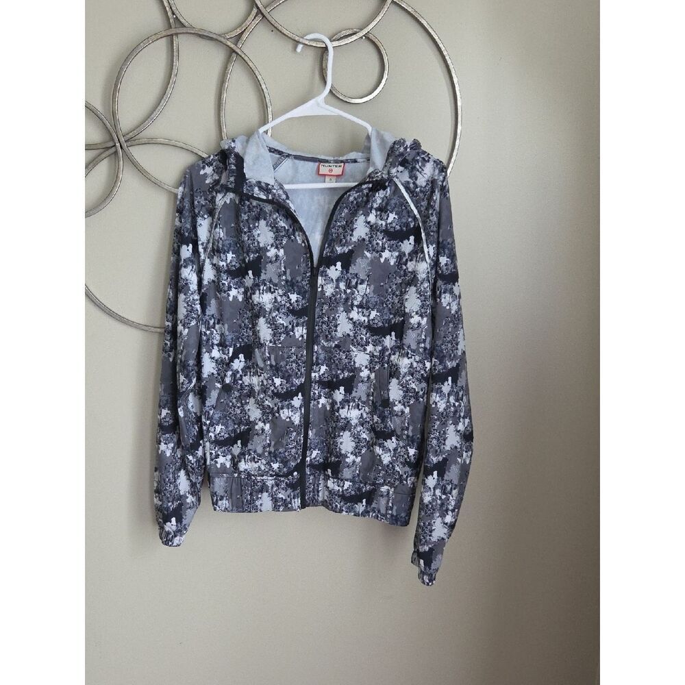 Hunter Gray Marbled Hooded Jacket with Black Zipper Detail